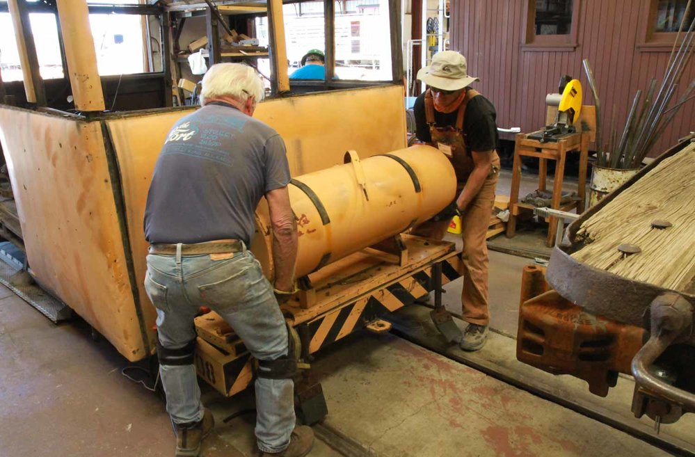 Removing the gas tank from the MW02 (1 of 1).jpg