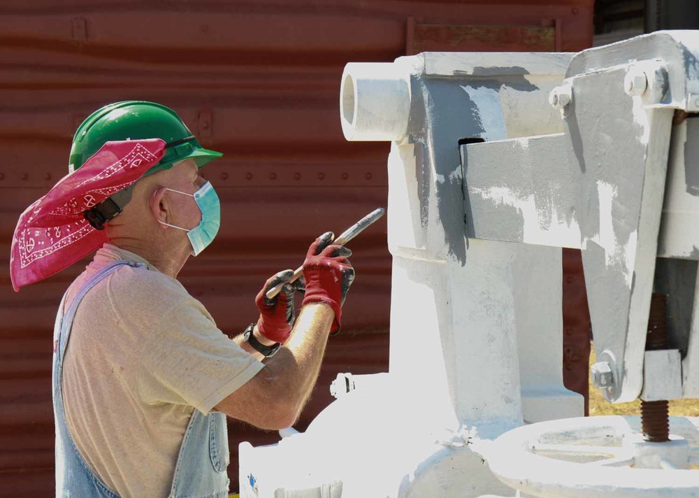 With the primer on, the gray coat is now being applied (1 of 1).jpg