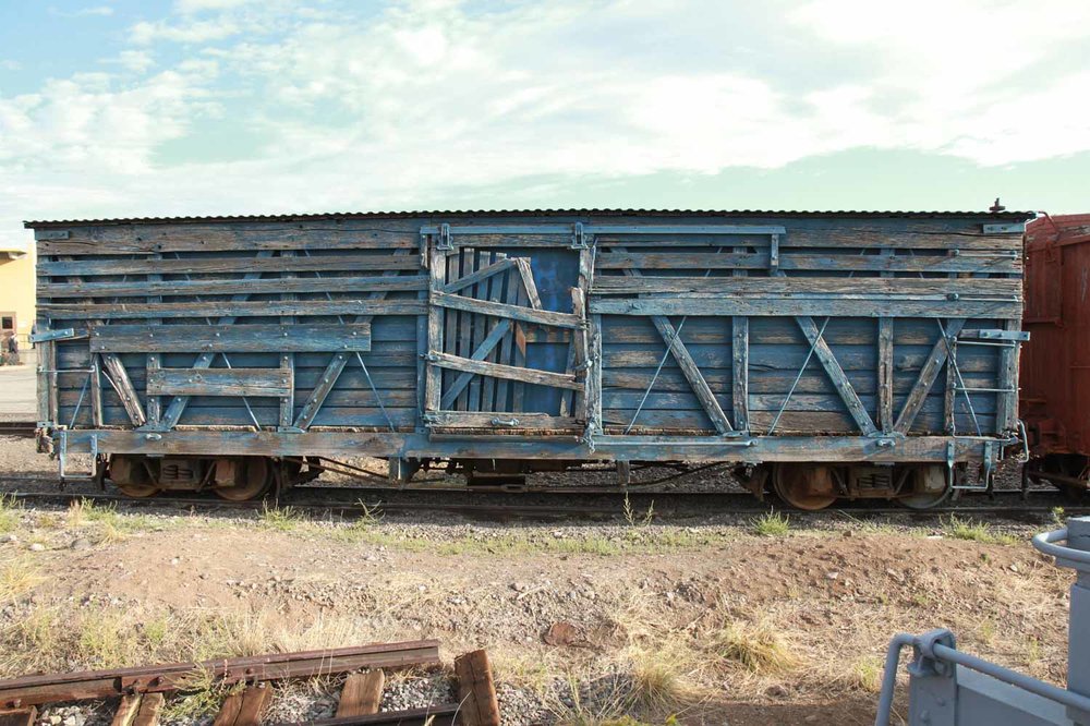 Not sure what type of freight car this is, but its in rough shape (1 of 1).jpg