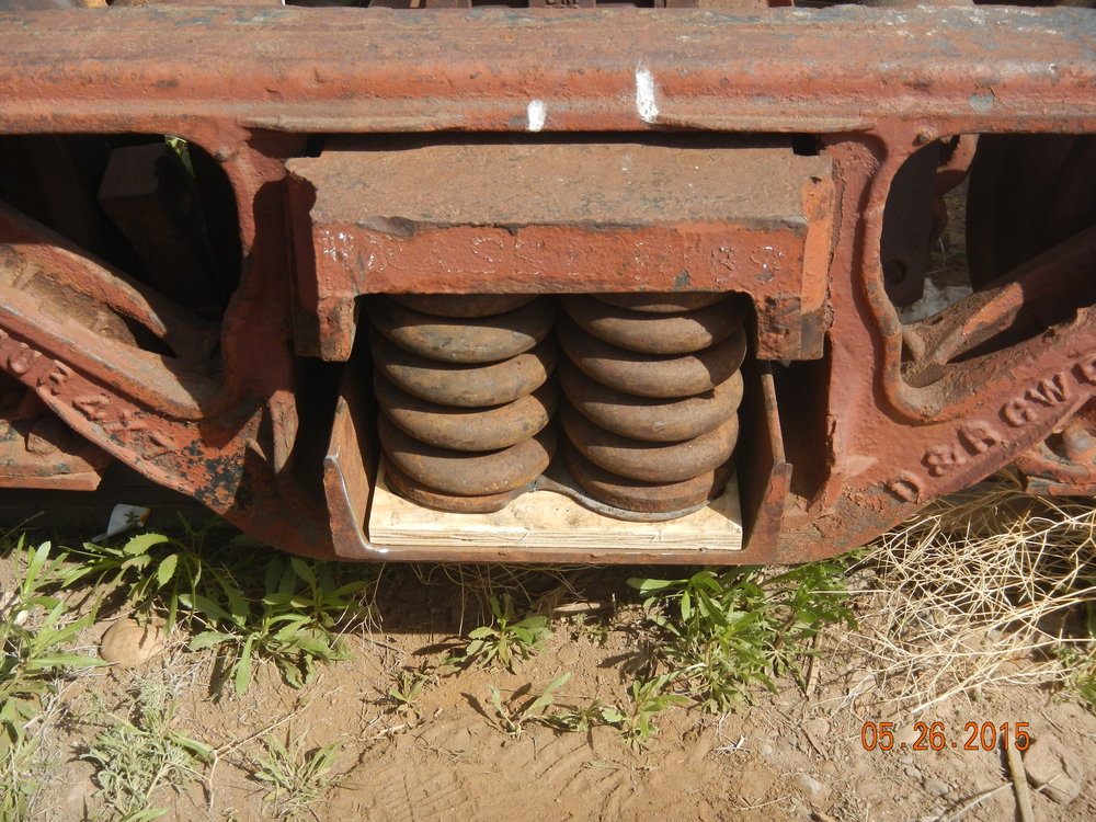 springs in adrews trucks.JPG