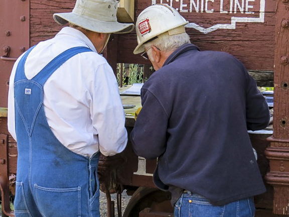 William Hobbs and Chuck Dueker working on the DBG #783.jpg