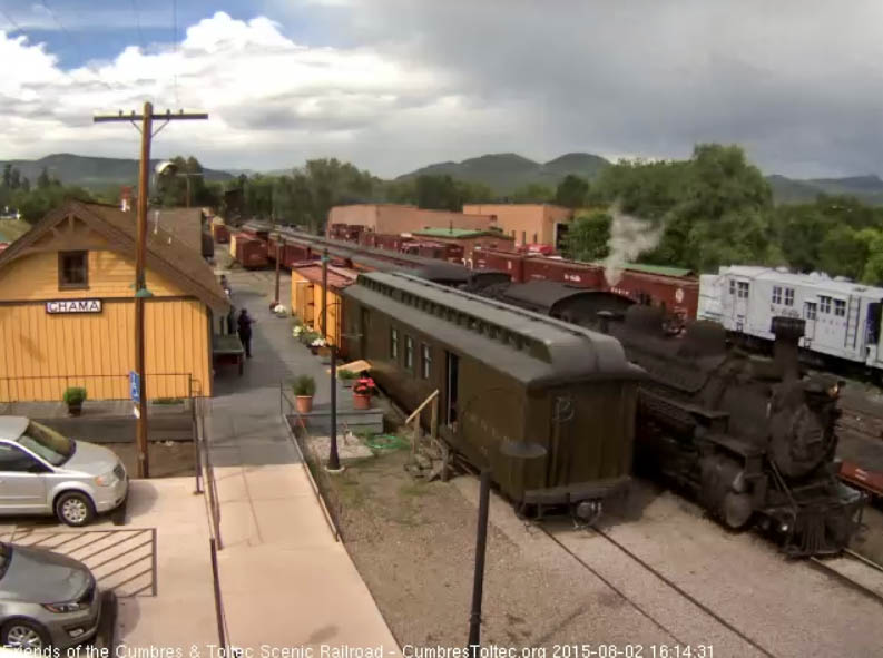 488 slows at the depot 8.2.15.jpg