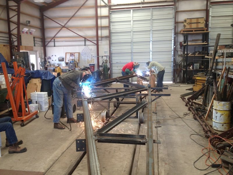 027-welding-truss.jpg