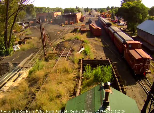 The caboose that went east on 216 comes back on 215.jpg