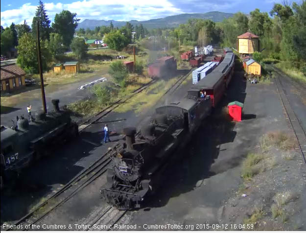 9.12.15 484 brings an 8 car 215 into Chama with 487 waiting.jpg