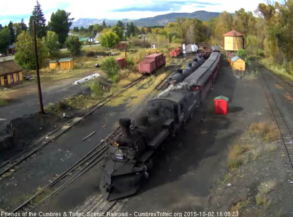 10.2.15 487 brings train 215 into Chama.jpg