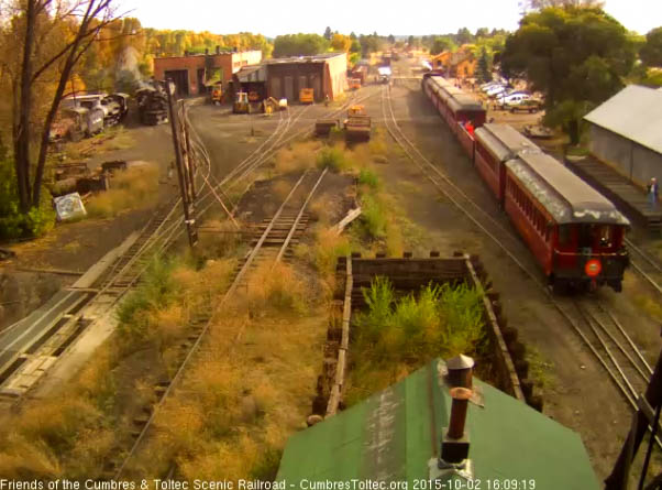10.2.15 Parlor Colorado brings up the rear on 215 as the train passes the Goose.jpg