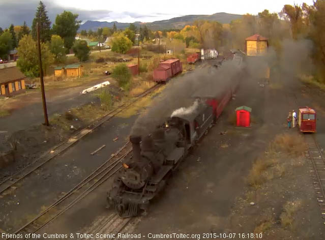 10.7.15 4623 brings a 9 car 215 into Chama.jpg