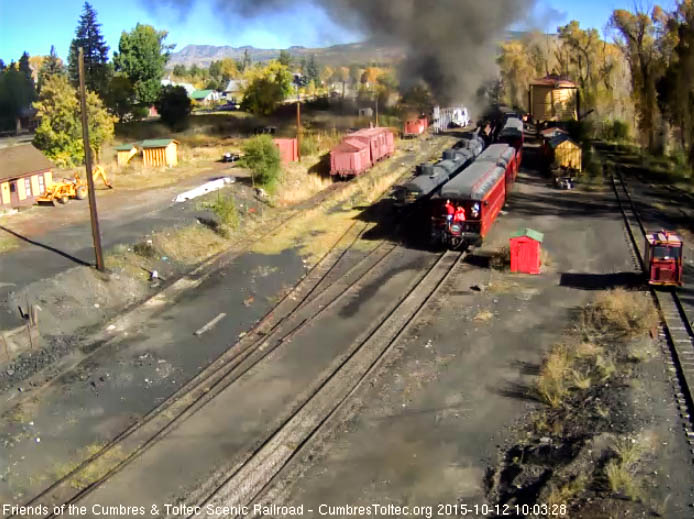 10.12.15 Waves from the New Mexico as 216 clears the yard.jpg