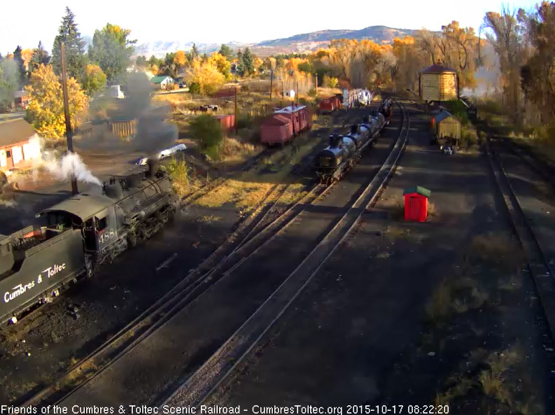 10.17.15 484 is in nice early morning light as it gets coal.jpg