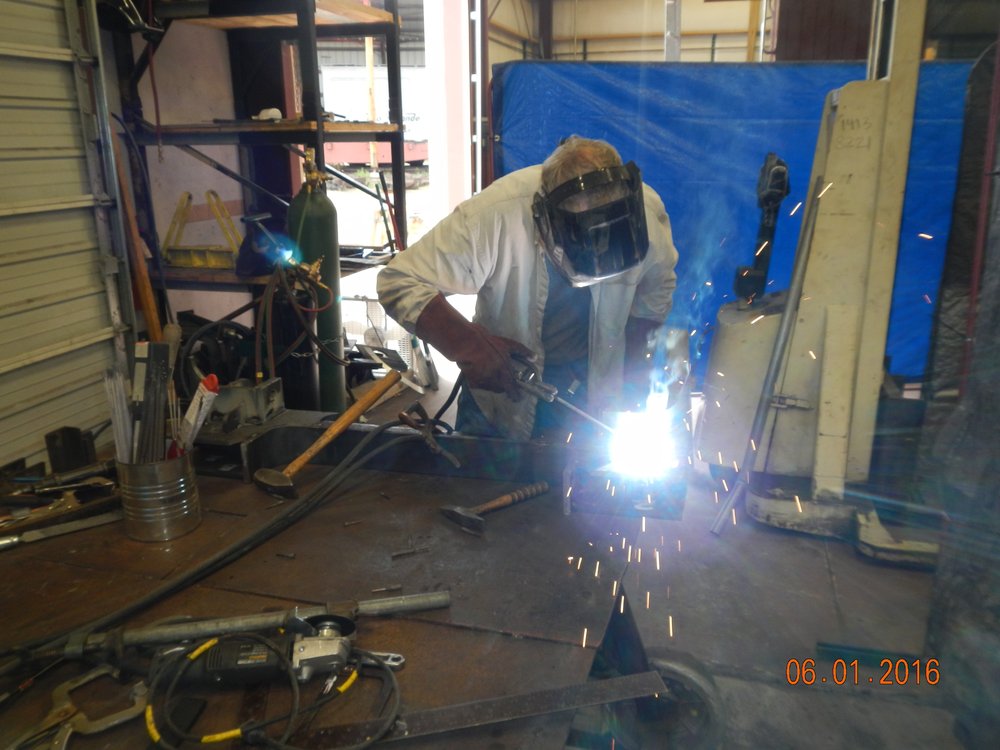 welding 053 truck subassembly .jpg