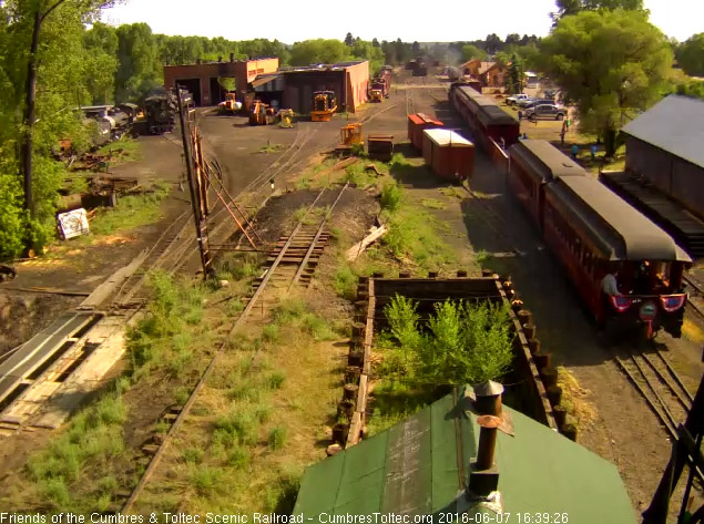 6.7.16 Parlor Colorado has the markers on this 7 car train.jpg