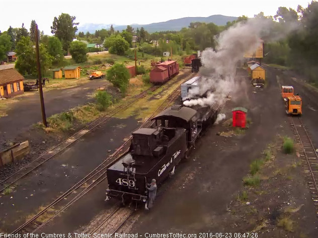 6.23.16 489 backs down the main by north yard.jpg