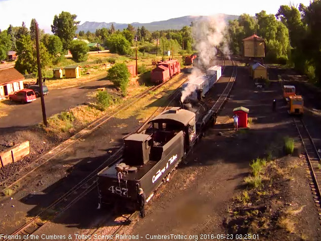 6.23.16 487 backs by north yard to get to coal dock.jpg