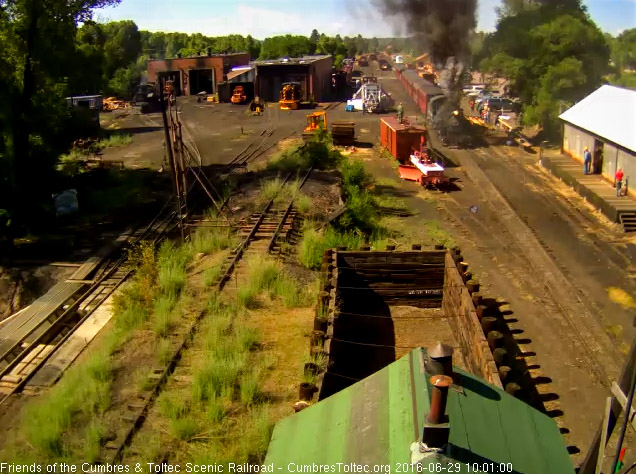 6.29.16 484 puts out a nice smoke cloud as it gets 216 moving.jpg
