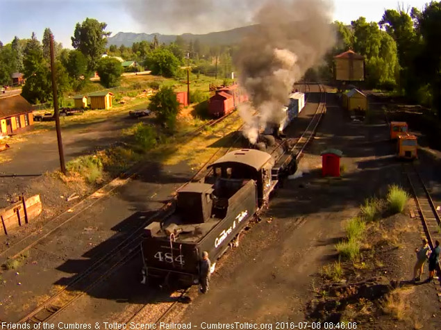 7.8.16 484 backs toward the switch to get to the coal dock.jpg