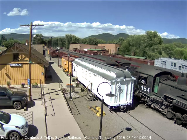 7.14.16 484 comes by the depot as it slows to a stop.jpg