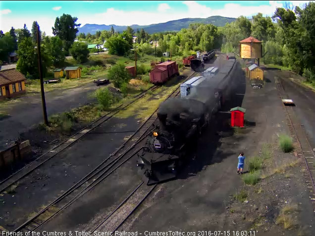 7.15.16 489 comes into Chama with train 215.jpg